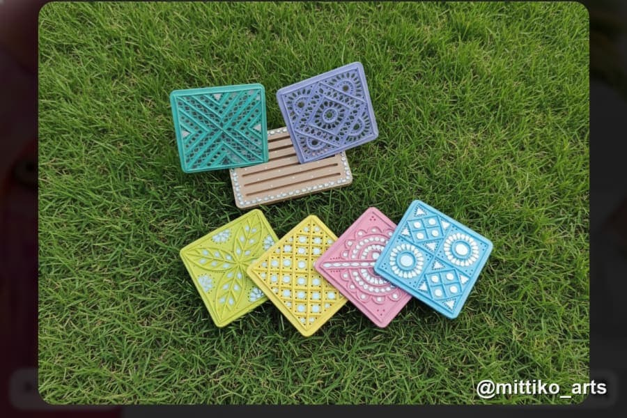 Multicolour Lippan Square Tea Coaster Set with Stand